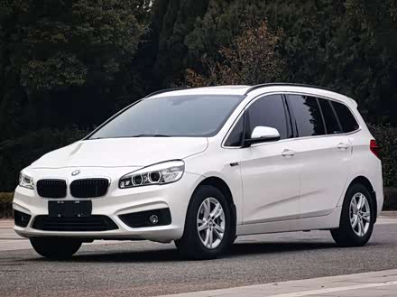 宝马2系多功能旅行车 2015款 218i 领先型