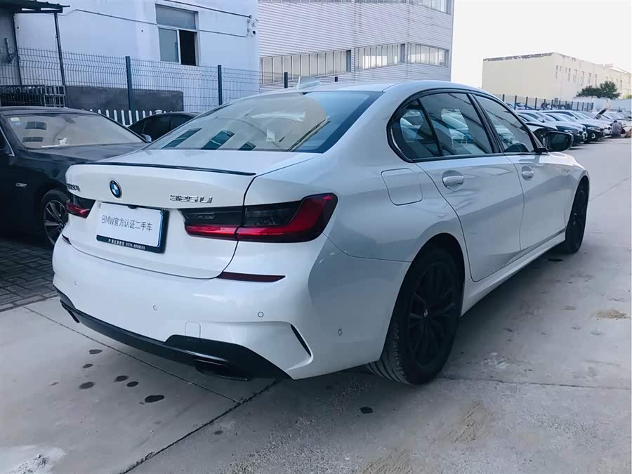 宝马3系 2021款 改款 325li m运动曜夜套装