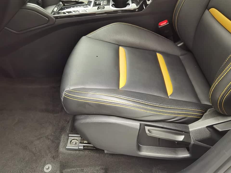 Besturn T77 Besturn T77