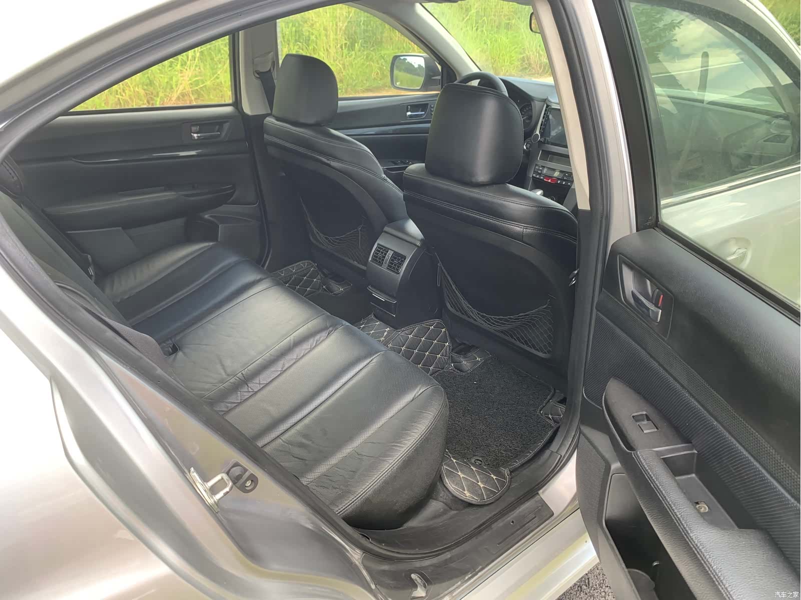 Subaru Legacy, 2010 18