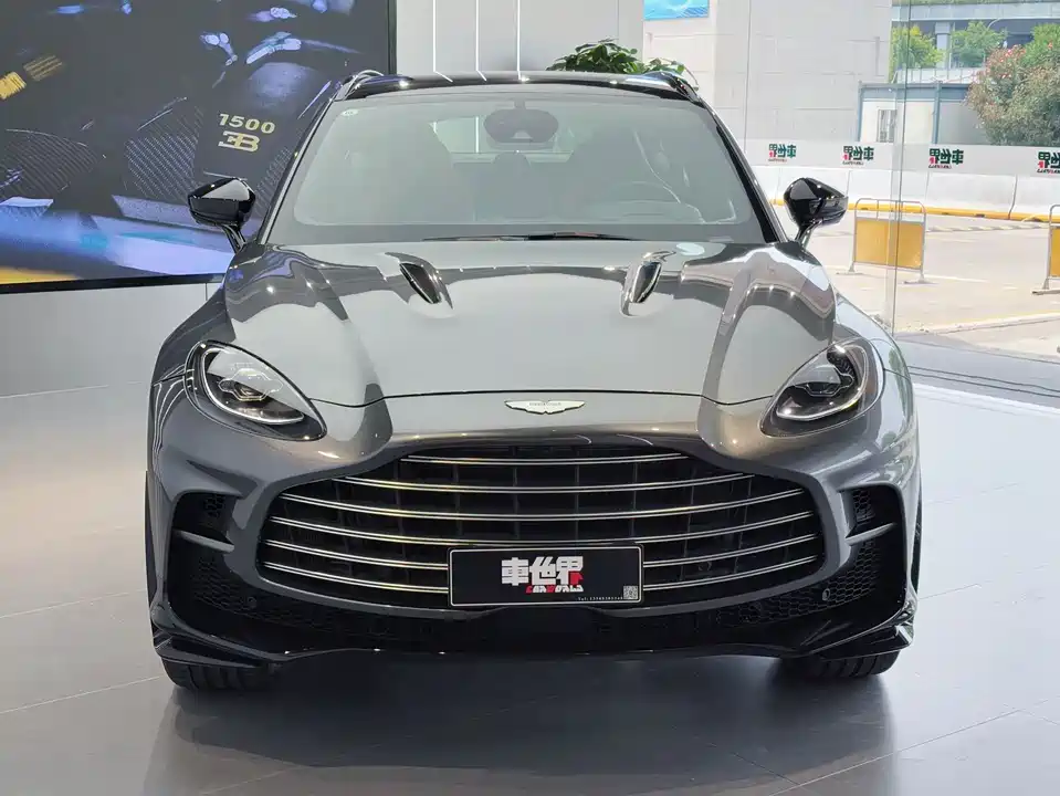Aston Martin DBX Aston Martin DBX