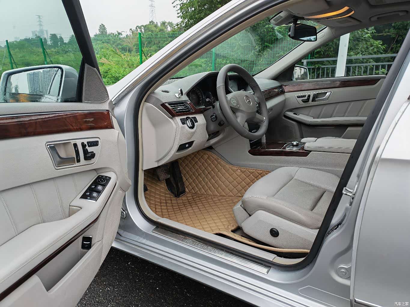 Mercedes-Benz E-Class, 2013 8