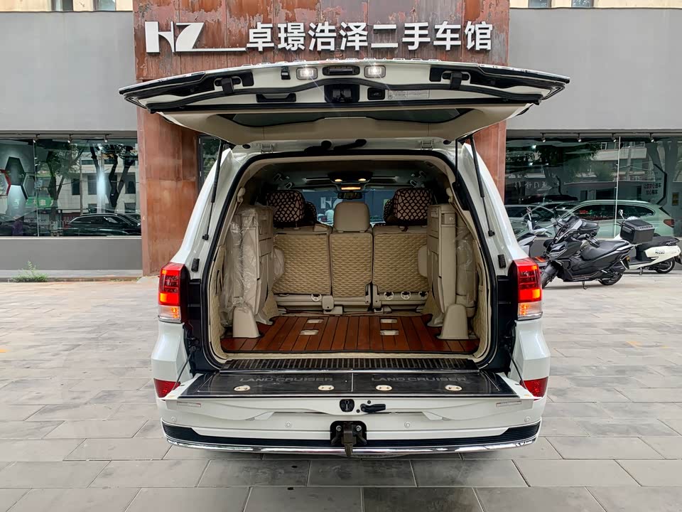 Toyota Land Cruiser Toyota Land Cruiser