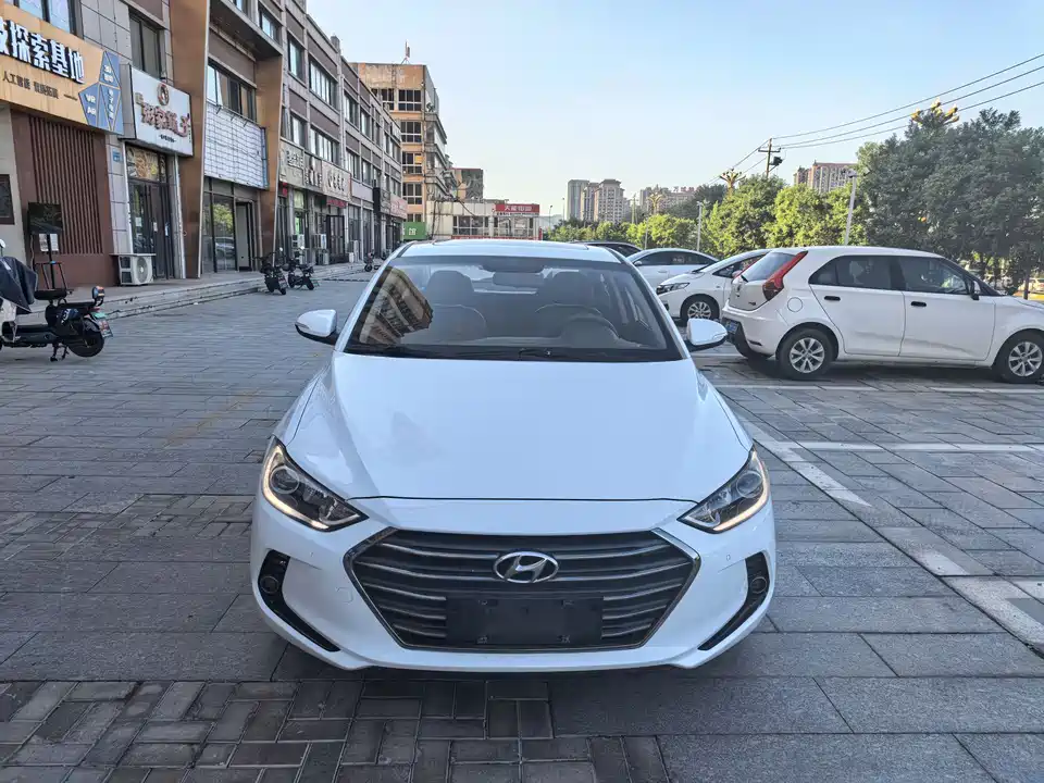Hyundai Lead