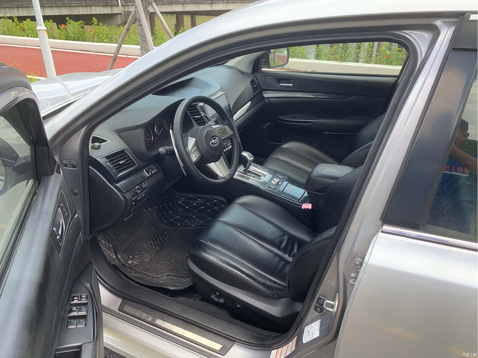 Subaru Legacy, 2010 27