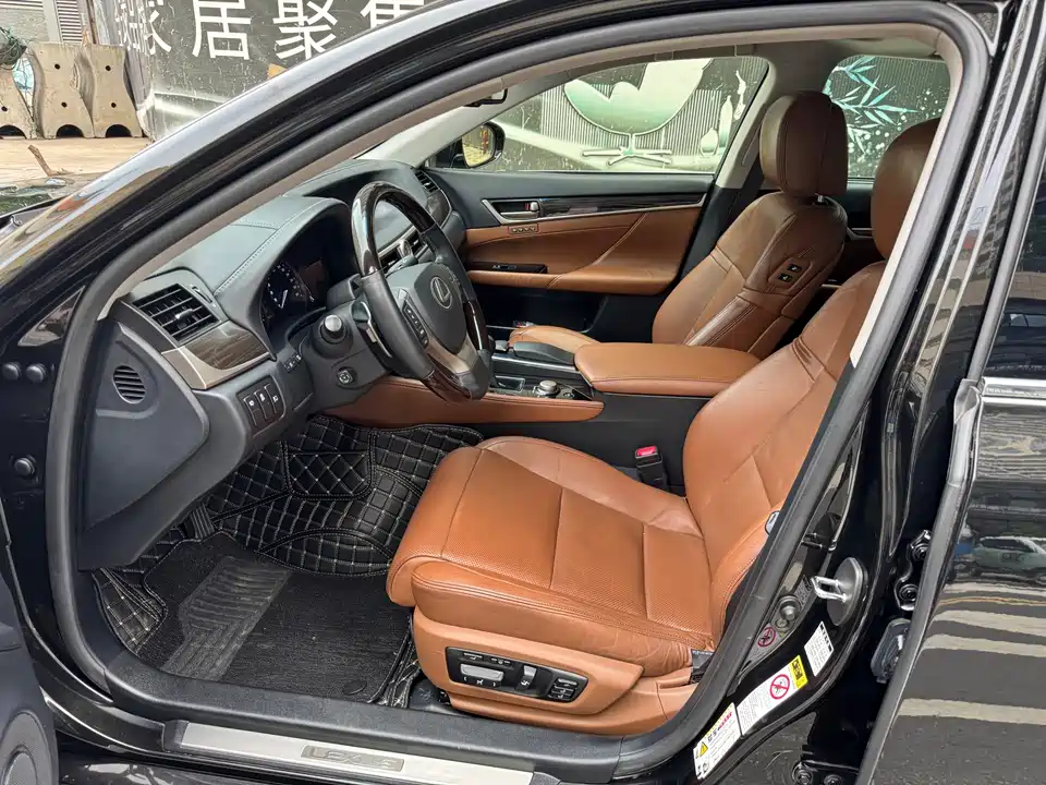 Lexus GS