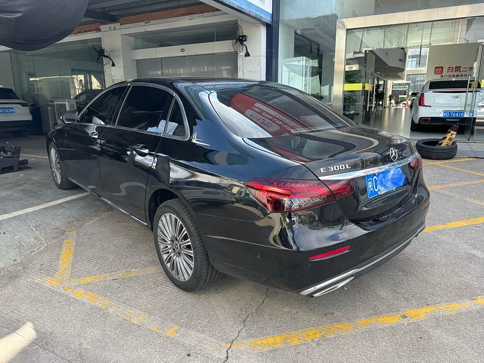 Mercedes-Benz E-class Mercedes-Benz E-class