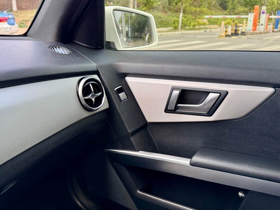 Mercedes-Benz GLK class