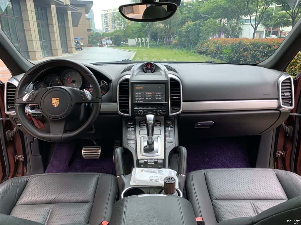 Porsche Cayenne, 2013 10