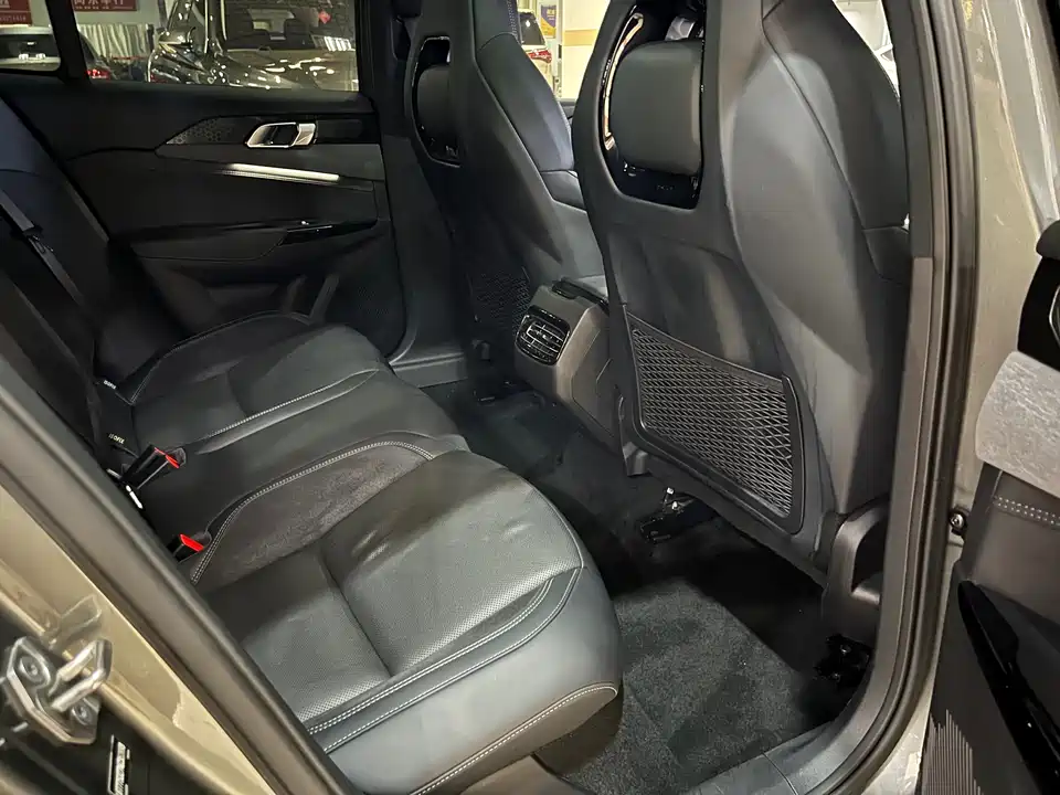 Lynk & Co 02 Hatchback