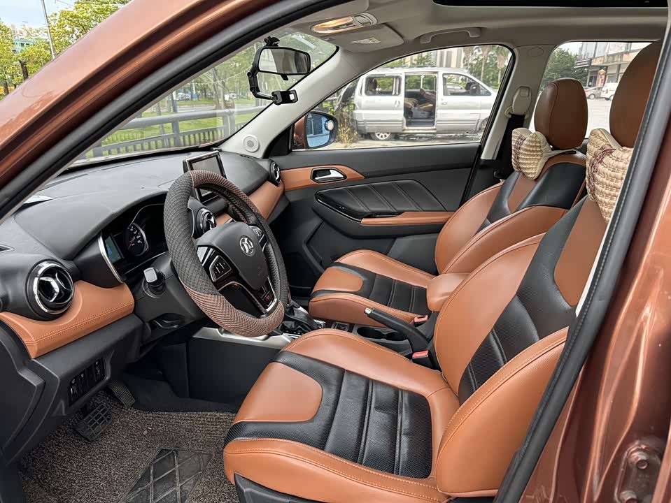 BAIC Shenbao X35 BAIC Shenbao X35
