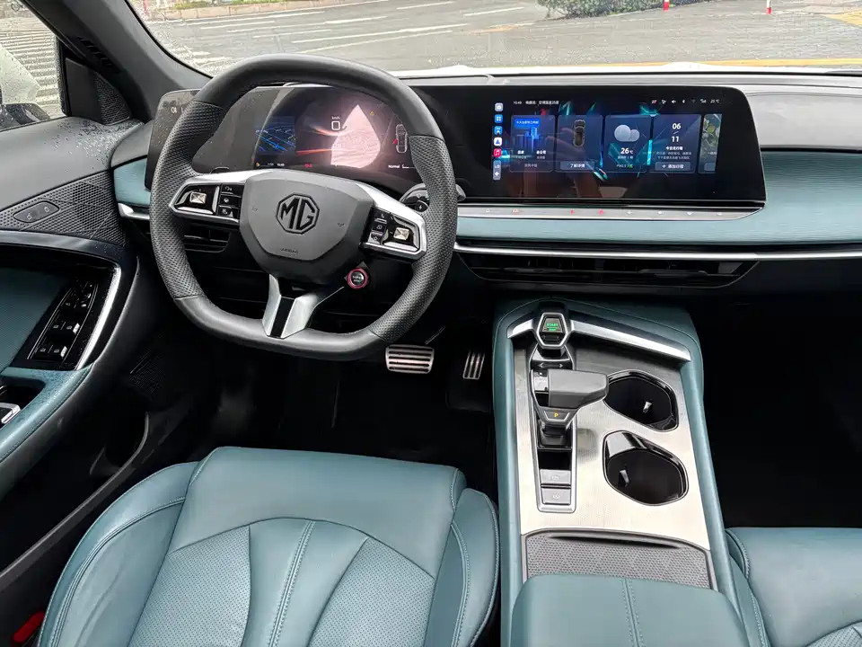 MG MG7