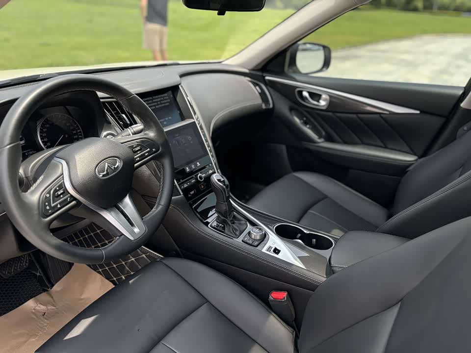 Infiniti Q50L Infiniti Q50L