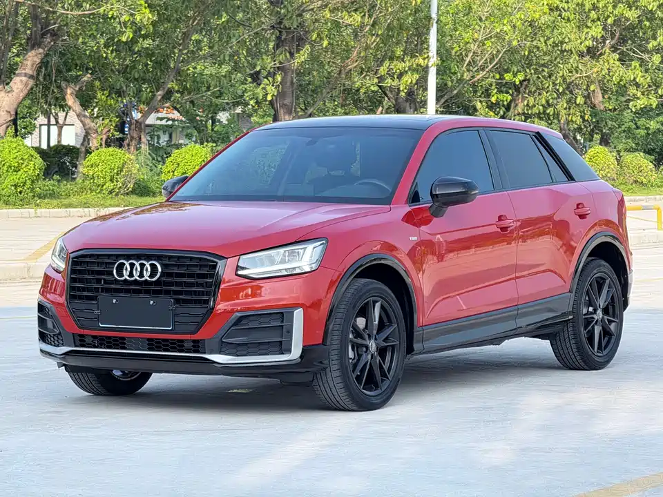 Audi Q2L