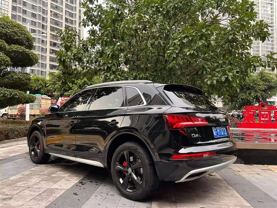 Audi Q5L Audi Q5L