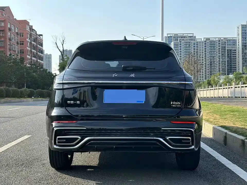 Hongqi HS5