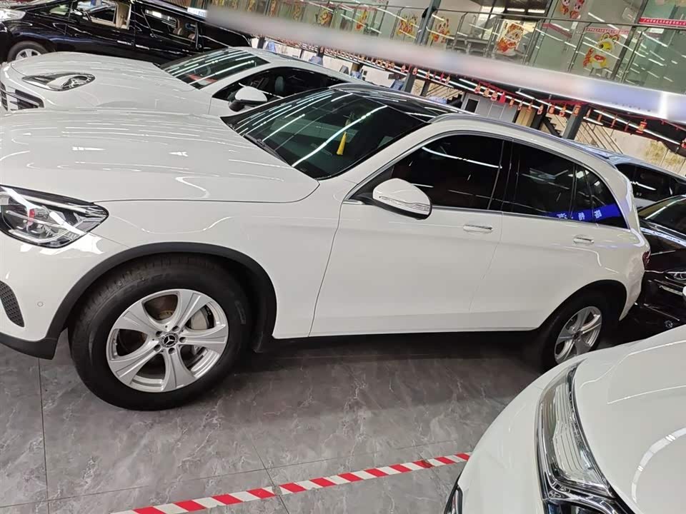 Mercedes-Benz GLC Mercedes-Benz GLC