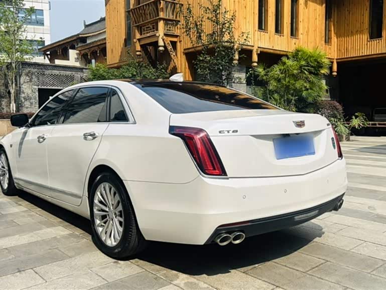 Cadillac CT6