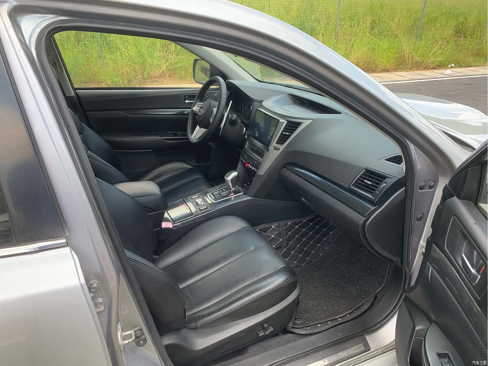 Subaru Legacy, 2010 24