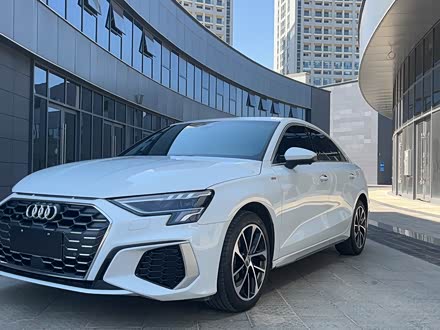 奥迪a3 2021款 a3l limousine 35 tfsi 进取致雅型