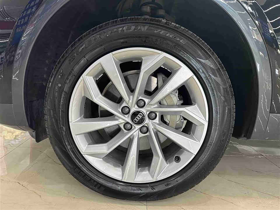 Audi Q5L Audi Q5L