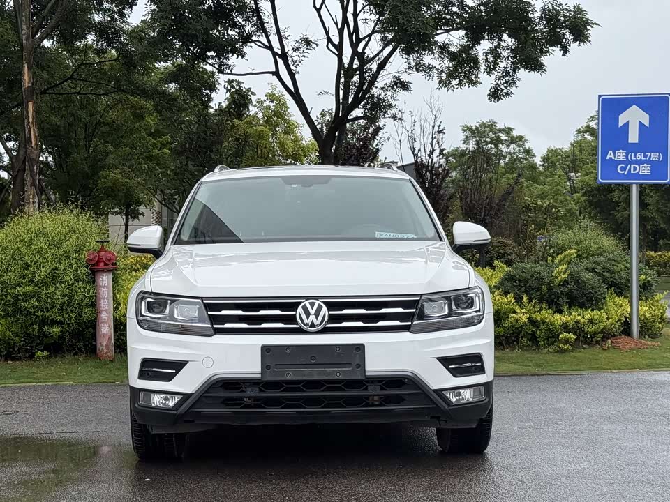 Volkswagen Tiguan L