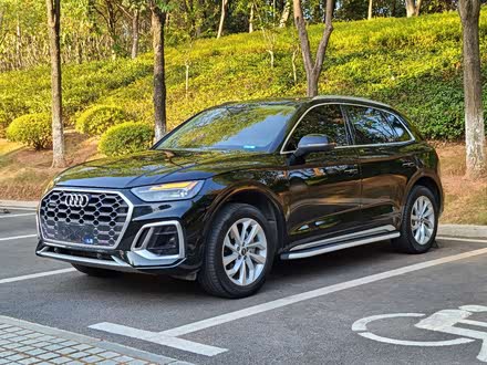 奥迪q5l 2022款 40t 豪华动感型