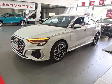 奥迪a3 2021款 a3l limousine 35 tfsi 进取运动型