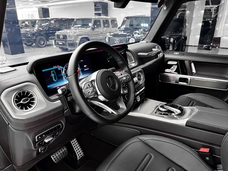 Mercedes-Benz G-class
