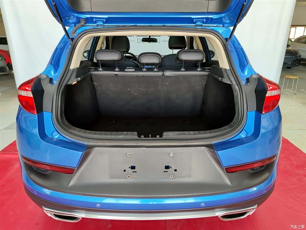 Geely Emgrand, 2018 17