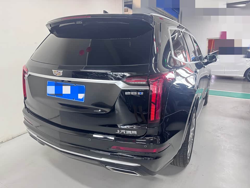 Cadillac XT6