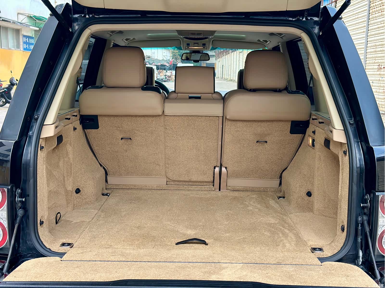 Land Rover Range Rover, 2010 16
