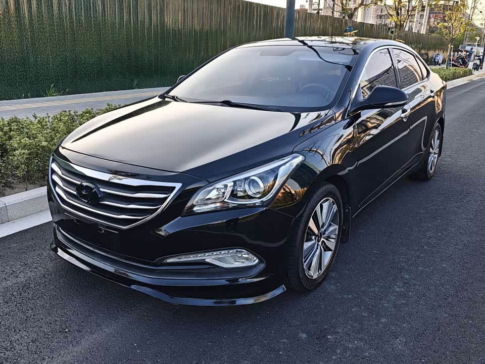 Hyundai Name picture