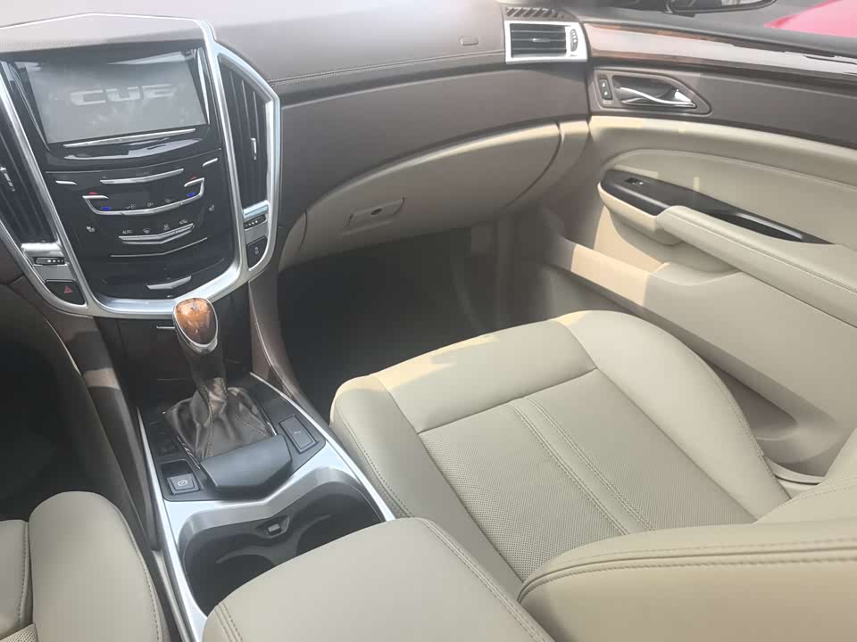 Cadillac SRX