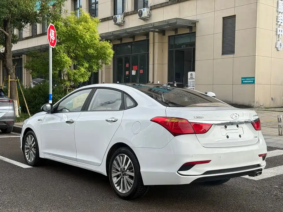 Hyundai Name picture