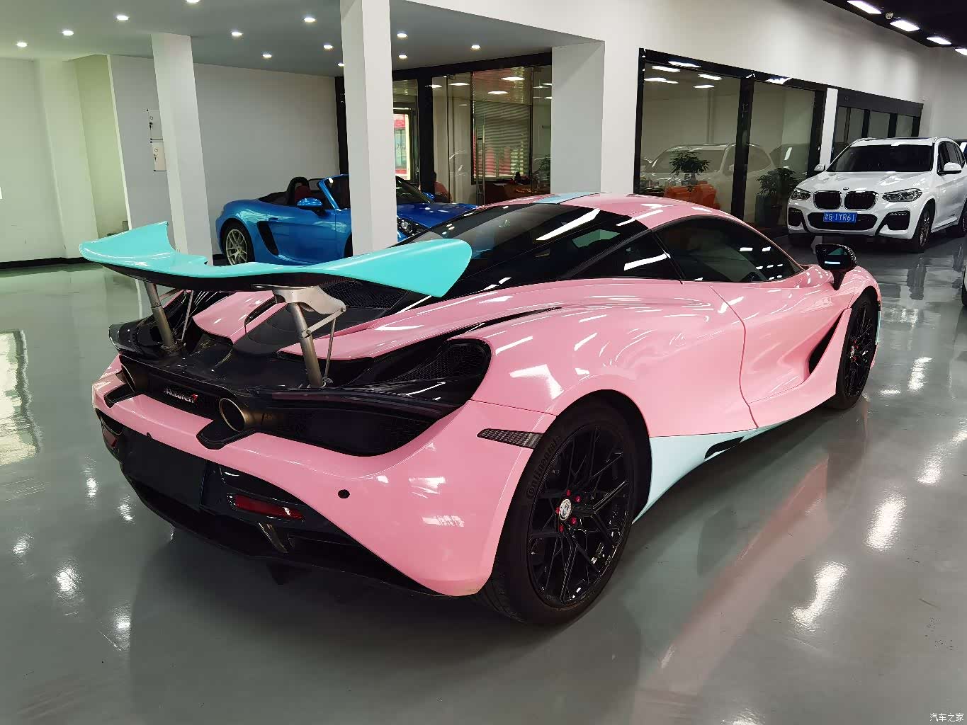 McLaren 720S, 2019 14