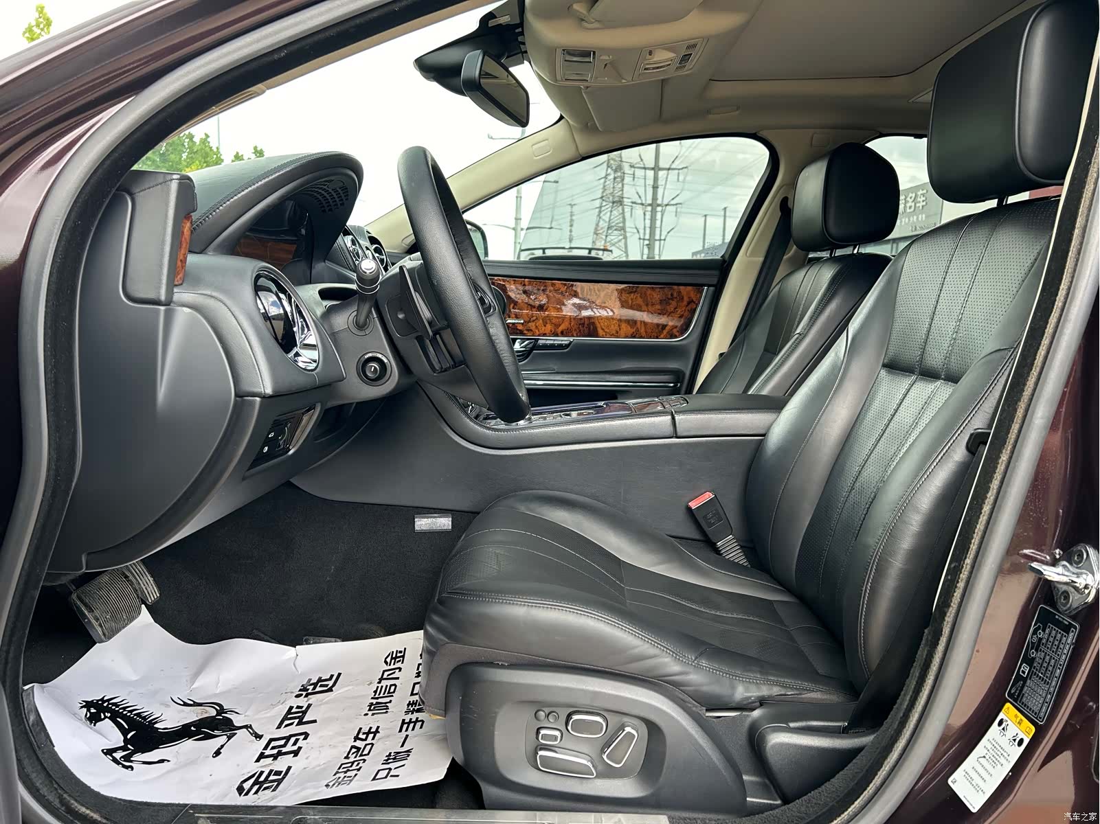 Jaguar XJ, 2013 6