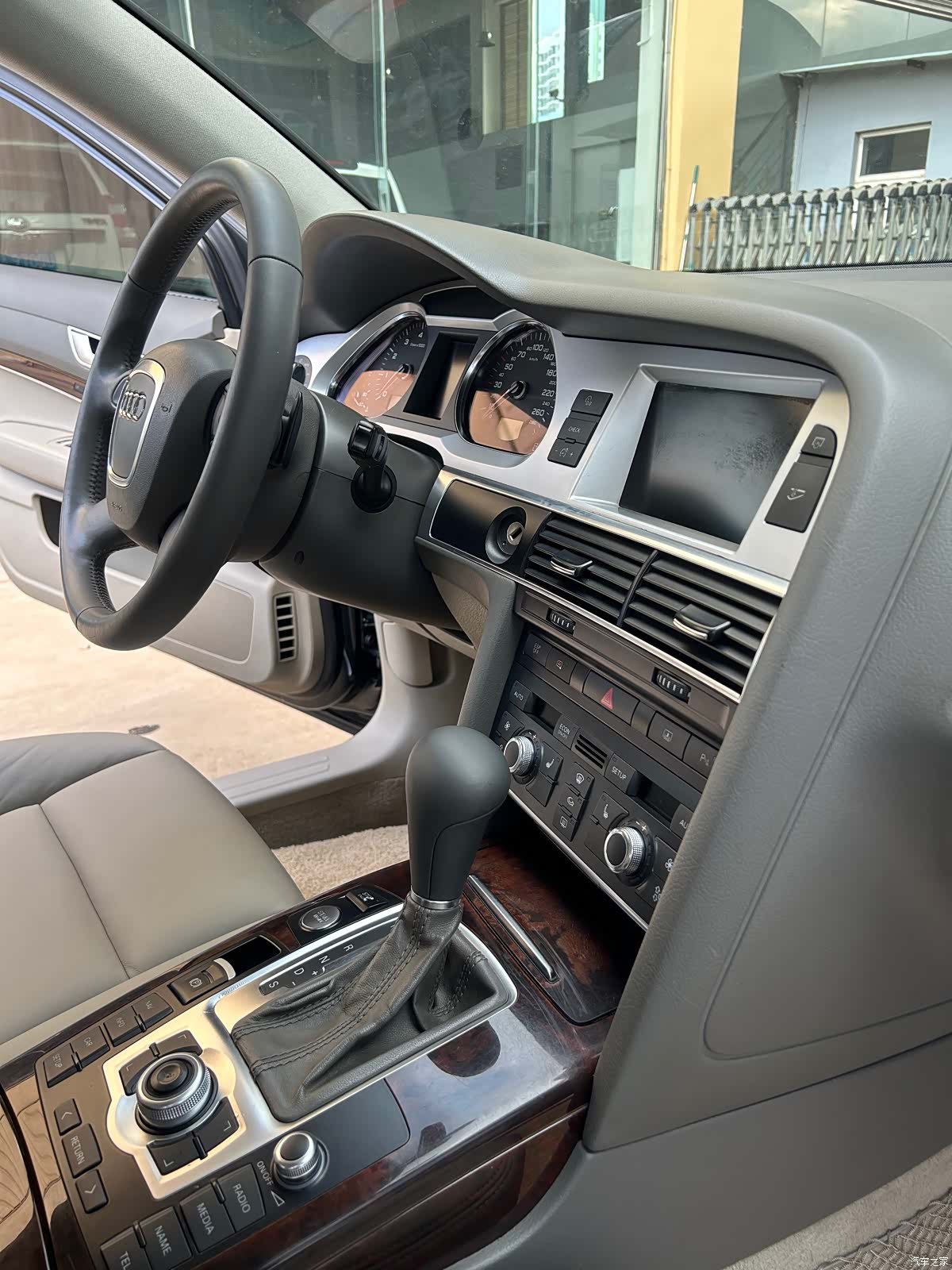 Audi A6L, 2009 12