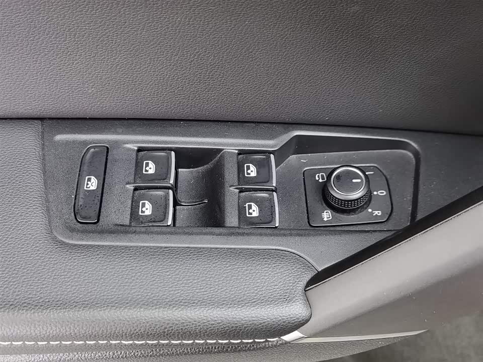 Volkswagen Tanyue X Volkswagen Tanyue X