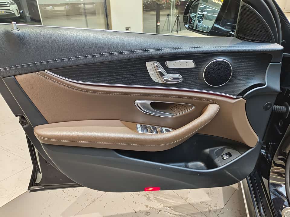 Mercedes-Benz E-class Mercedes-Benz E-class