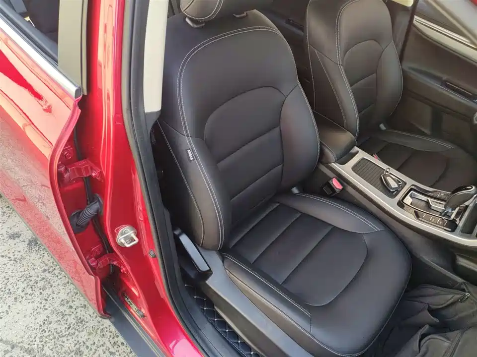 Geely Emgrand GS
