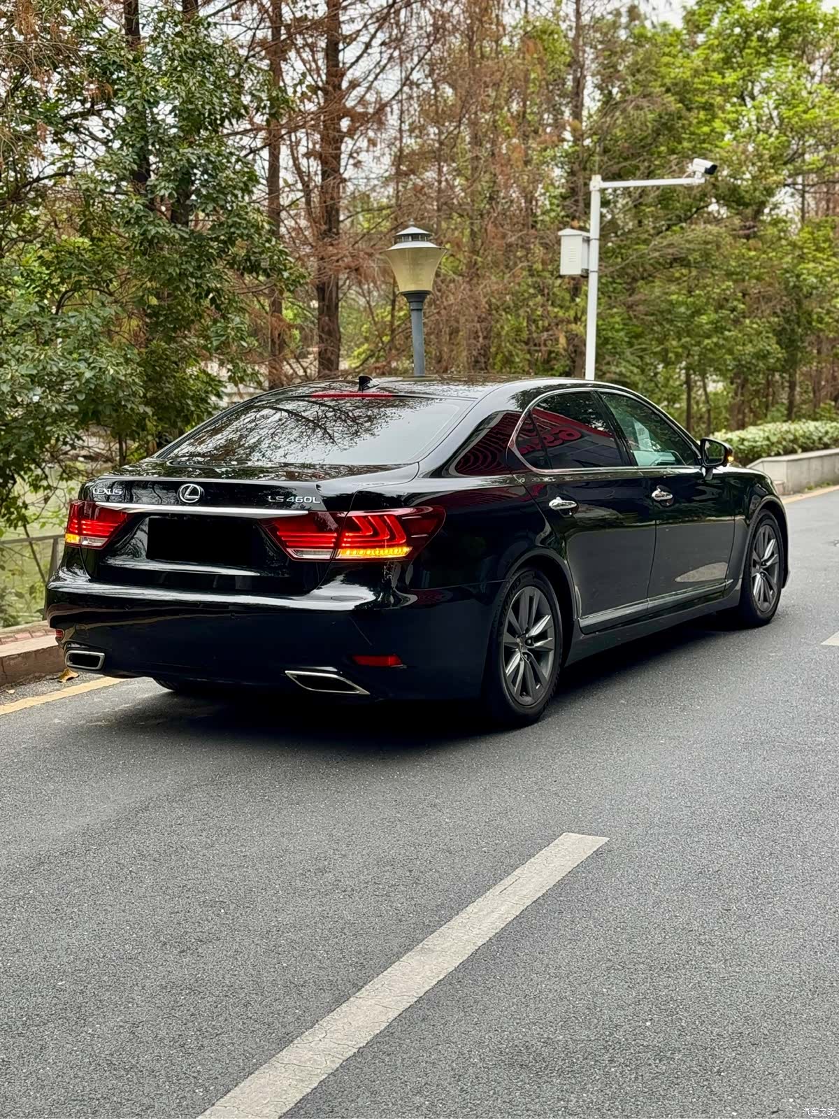 Lexus LS, 2015 3