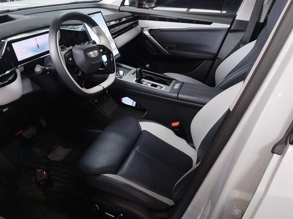 Geely Boyue L Geely Boyue L