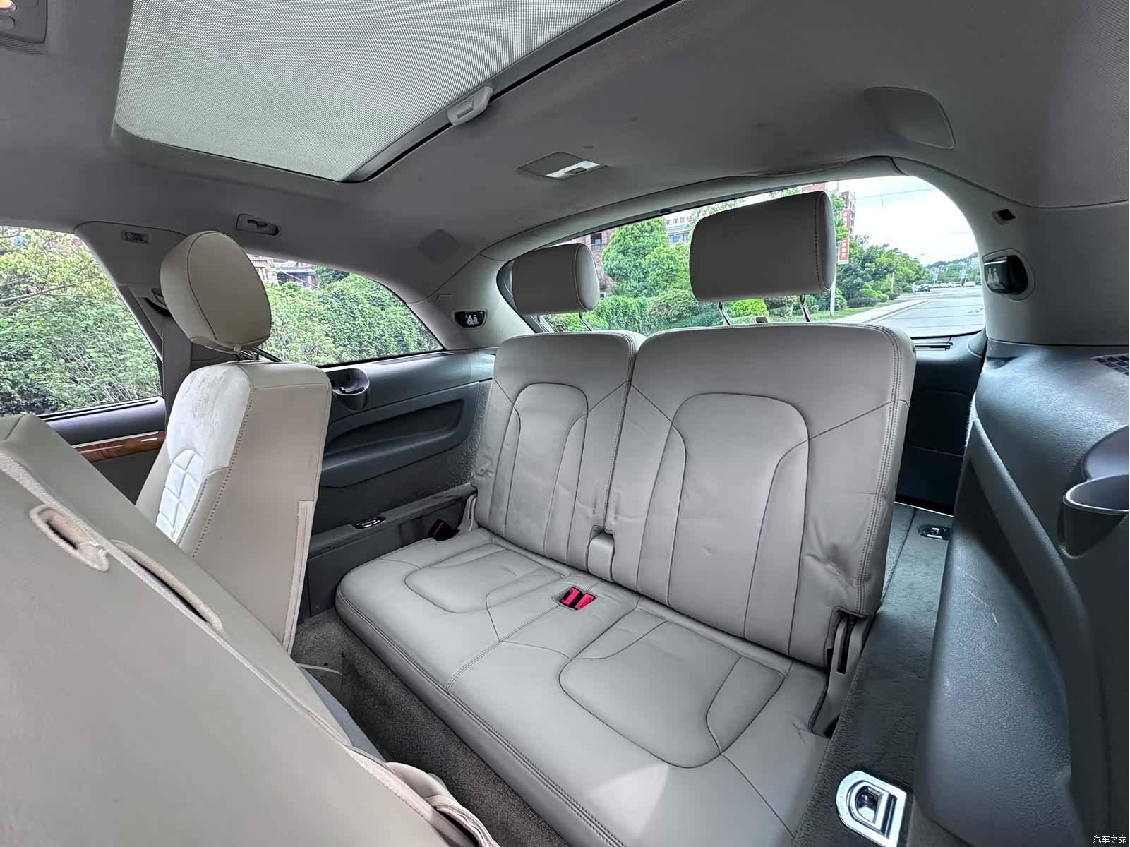 Audi Q7, 2010 11