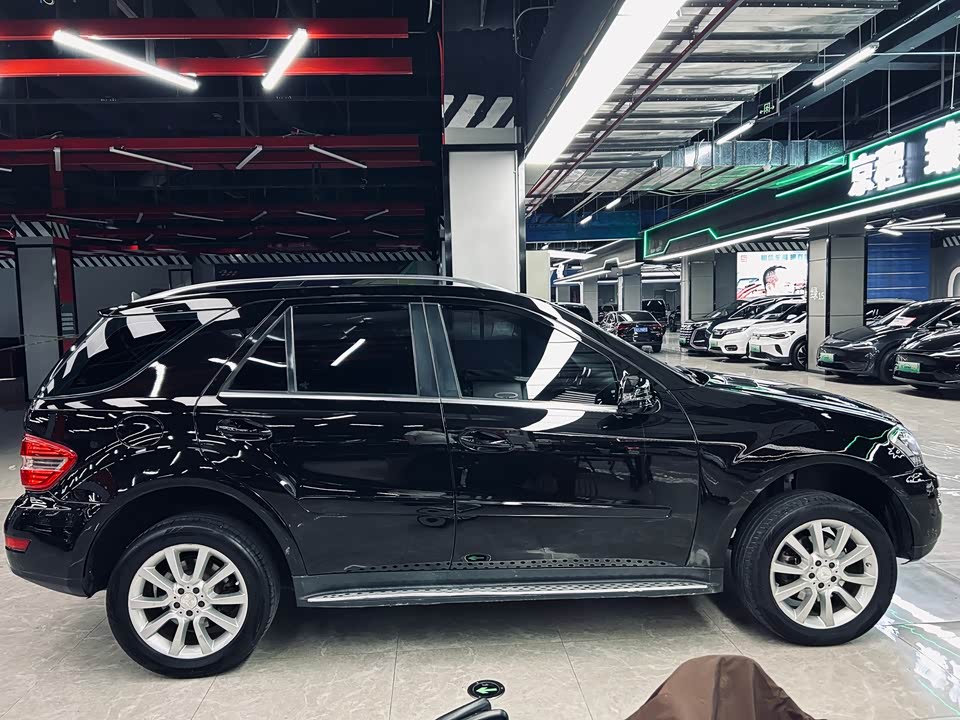 Mercedes-Benz M class