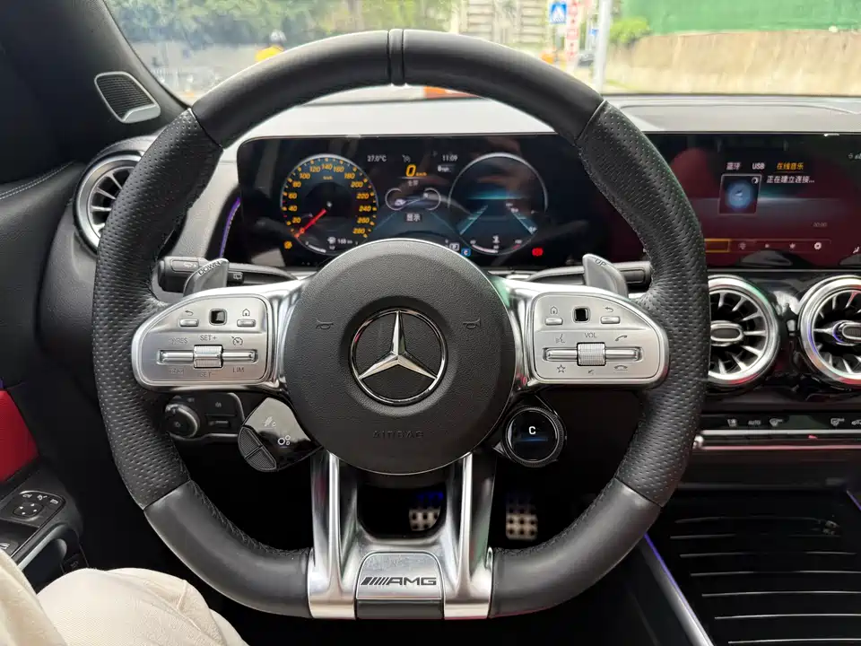 Mercedes-Benz GLB AMG