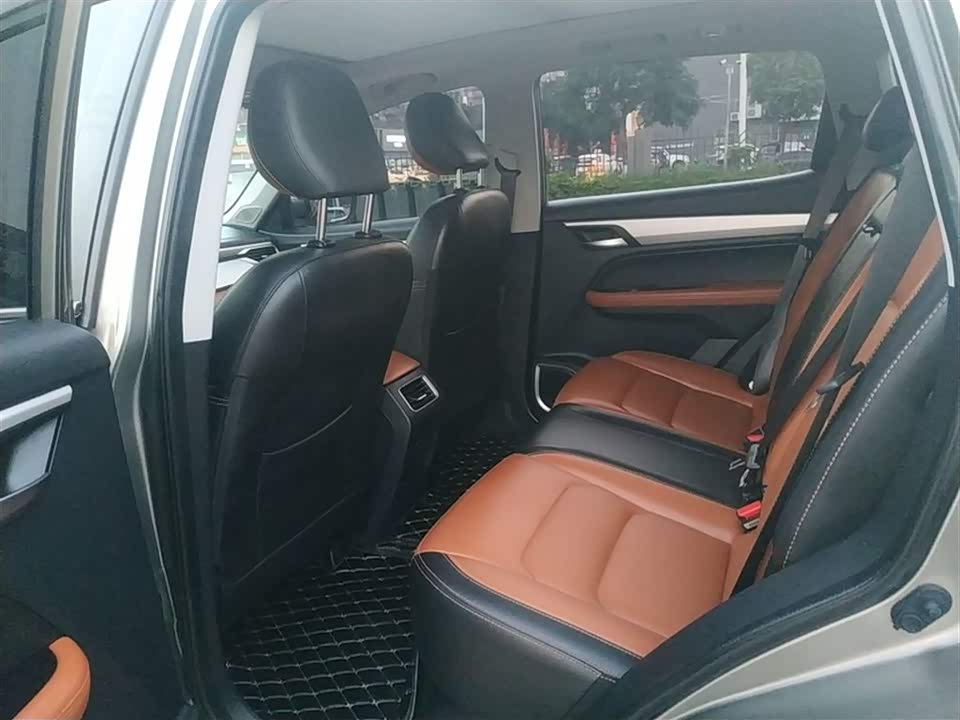 Geely Vision X6