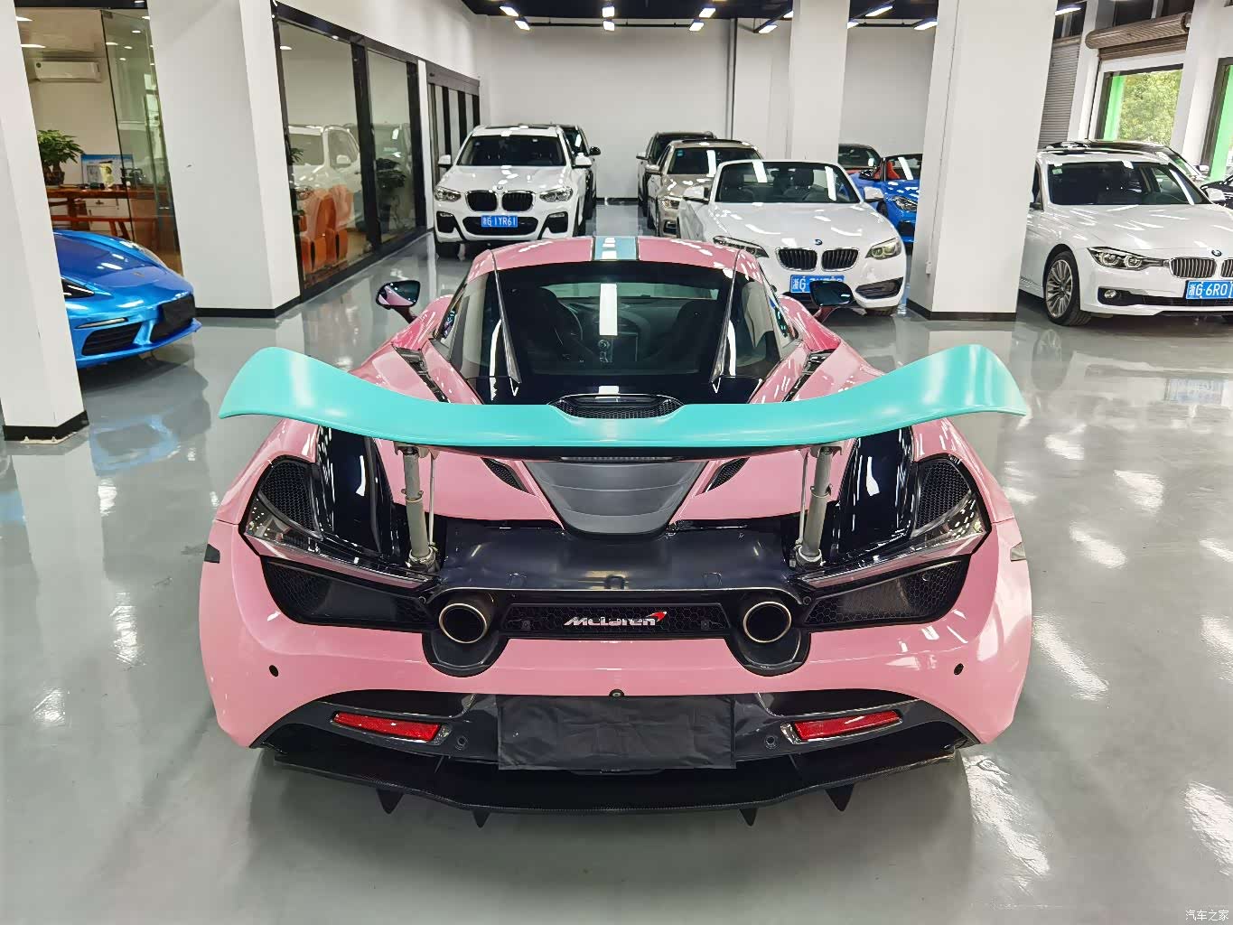 McLaren 720S, 2019 15