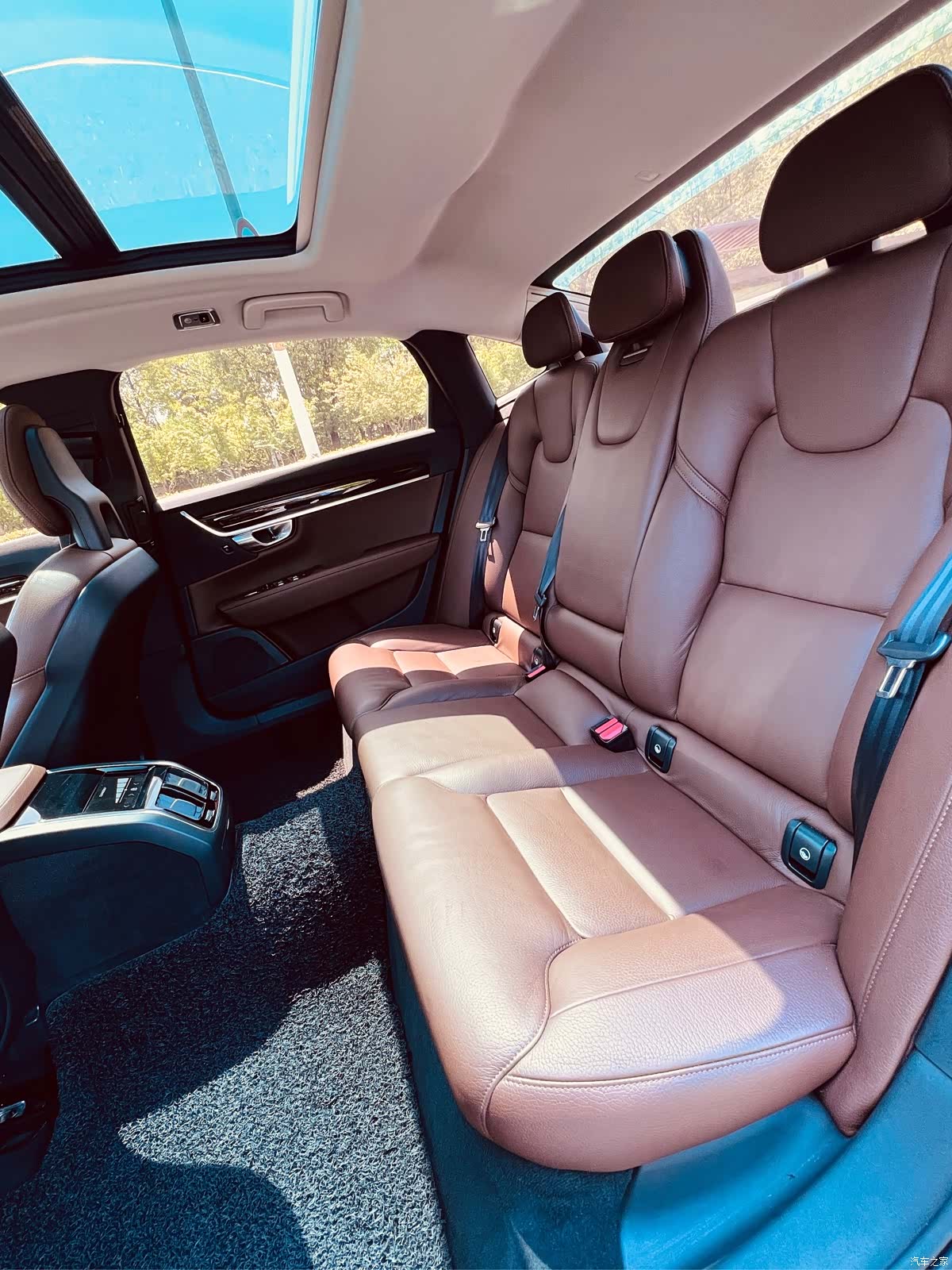 Volvo S90, 2017 16
