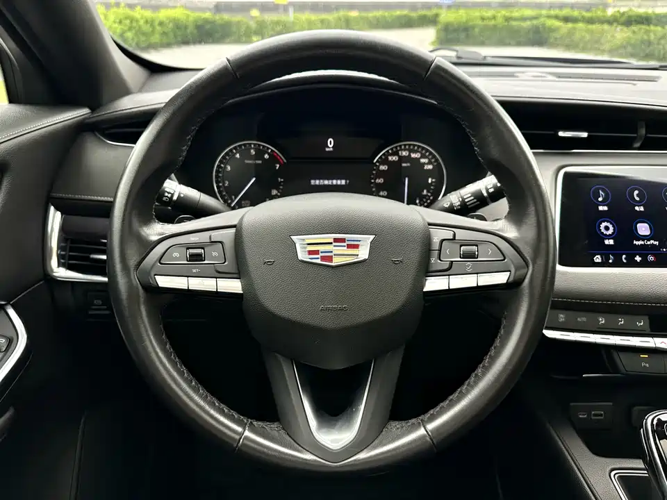 Cadillac XT4